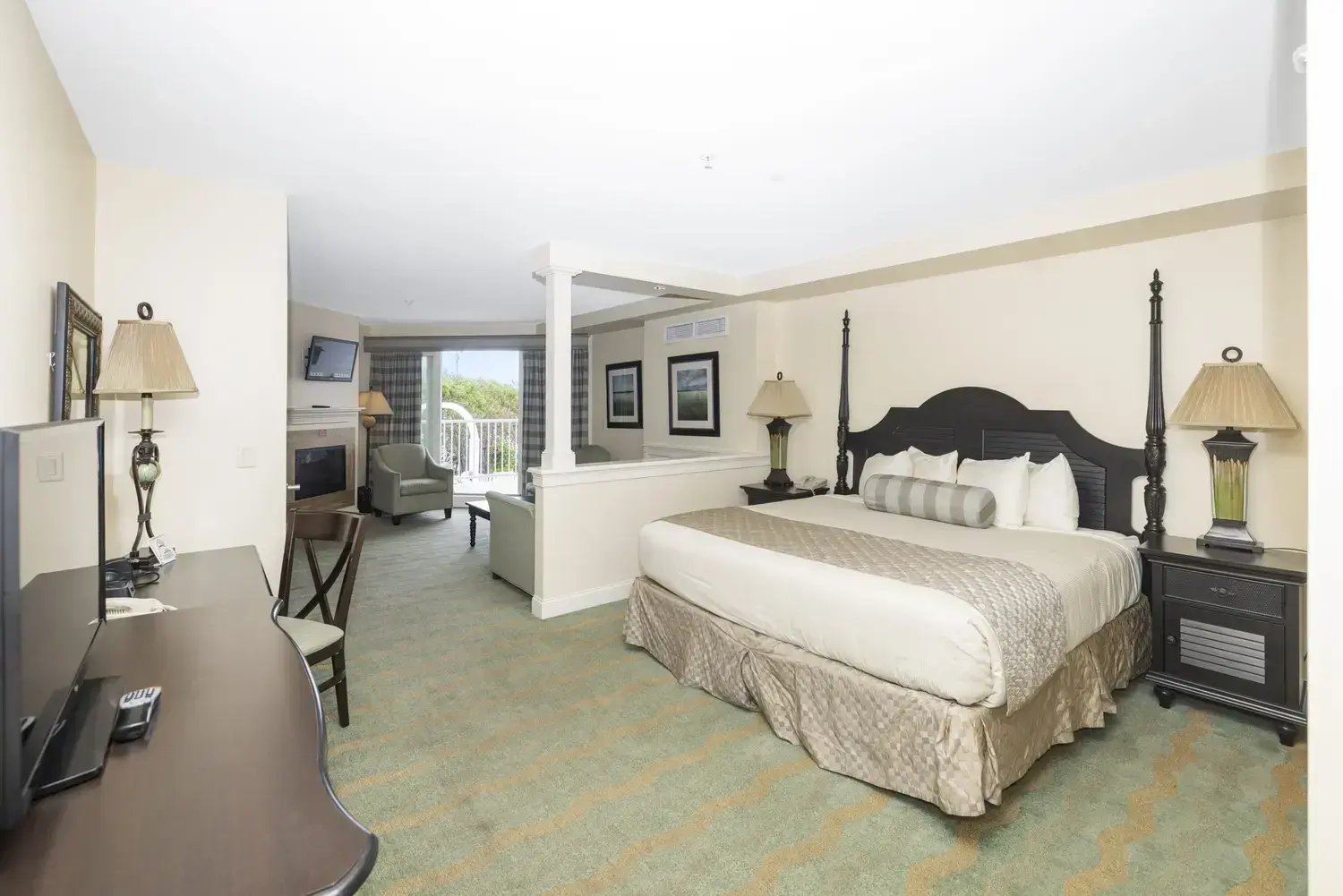 Ocean Suites King Bed 3