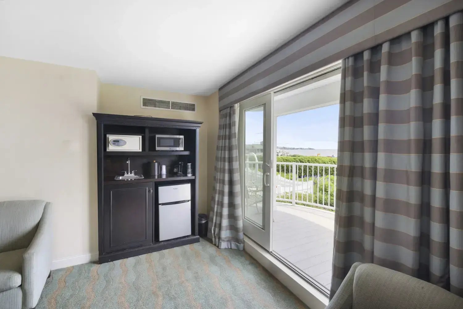 Ocean Suites King Separate Bedroom 6